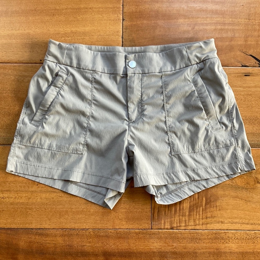 Athleta Trekkie Gray Shorts